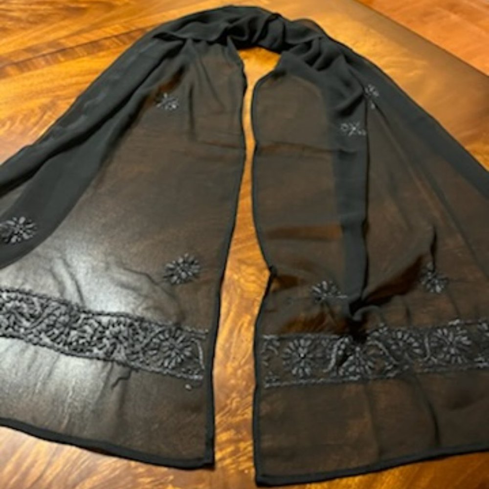 Very Beautiful Chickankari embroidered Dupatta/Stole/Wrap - New